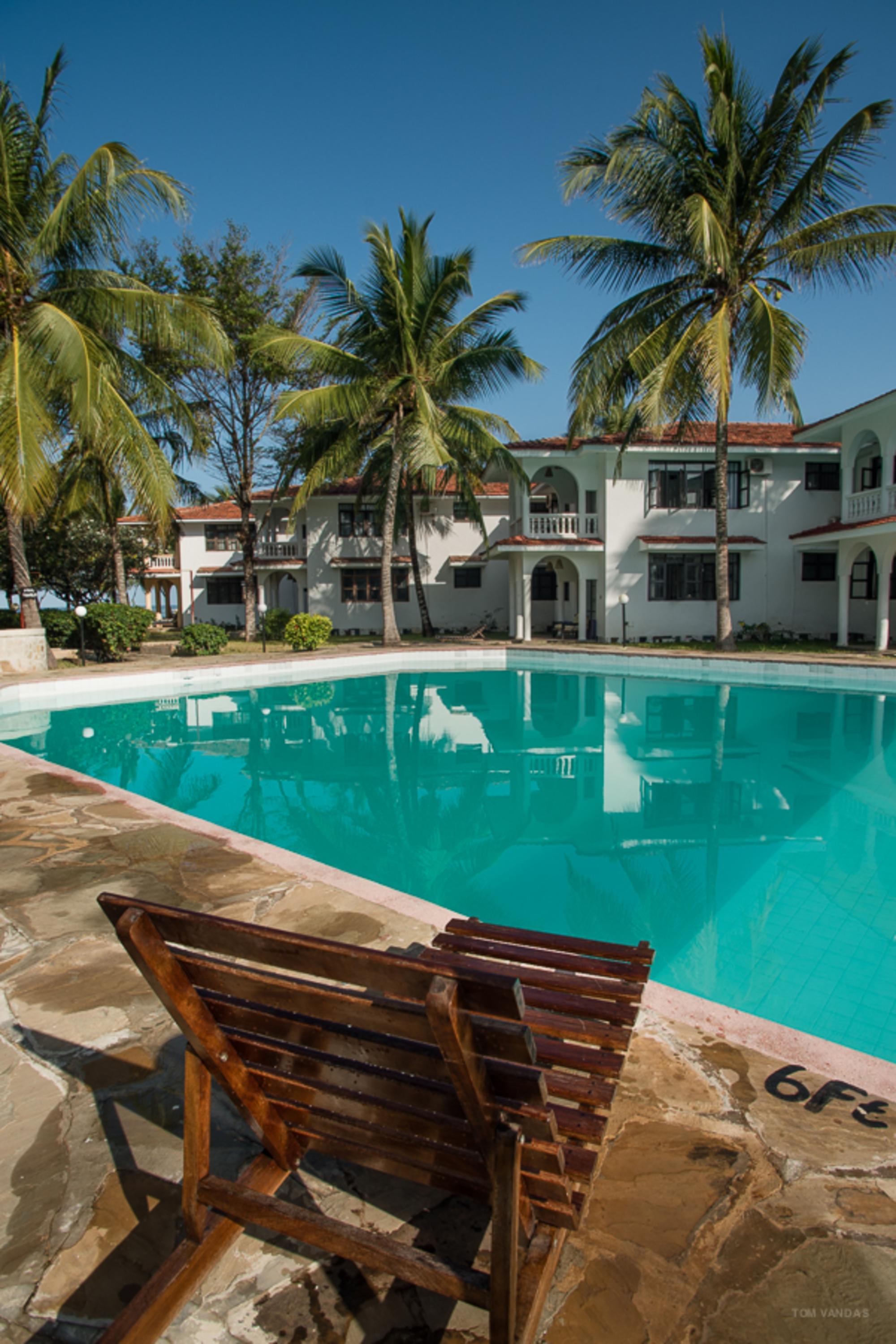 Bahari Dhow Beach Villas Diani Beach Exterior foto